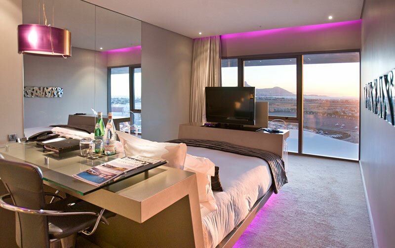 Crystal Towers Hotel